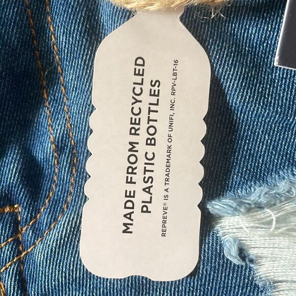 Indigo Rein Super High Rise Distressed Denim Shorts, NWT - Picture 3 of 6